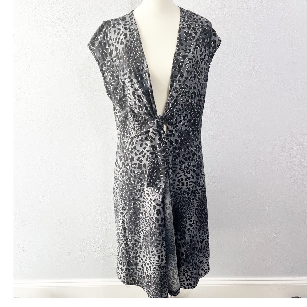 NWT Miraclesuit leopard black gray silver coverup size large